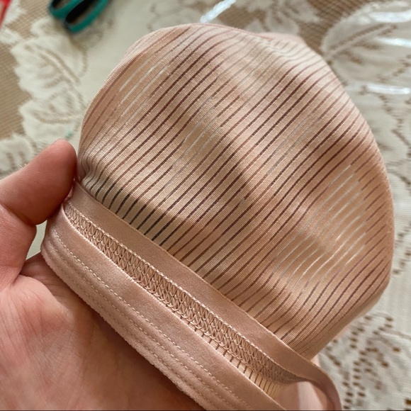 Summersalt • The Feel Free Adjustable Bralette in Quartz - Picture 6 of 8